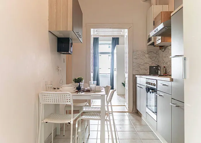 Comfy 2br Near U6 Station -long Term Apartamento *