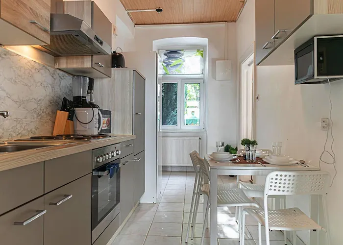 Comfy 2br Near U6 Station -long Term * Viena