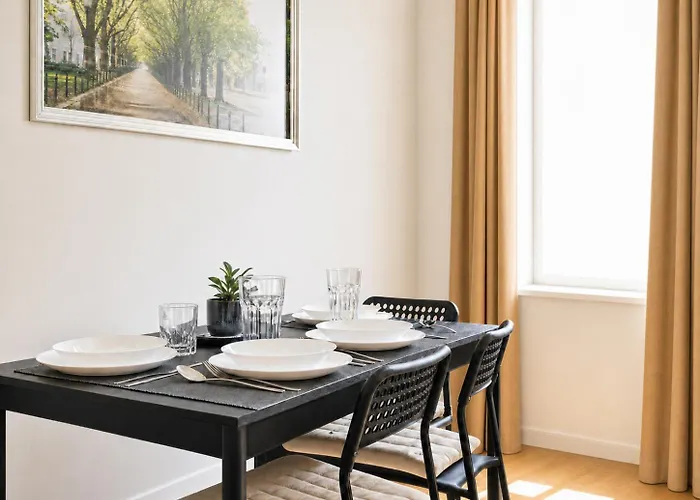Comfy 2br Near U6 Station -long Term Apartamento