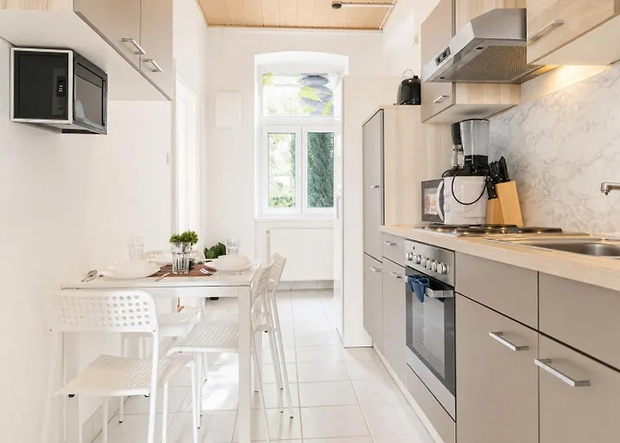 Comfy 2br Near U6 Station -long Term Apartamento Viena